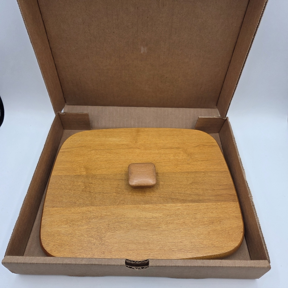 Longaberger Woodcrafts Harbor Lid New in Box - Picture 3 of 5